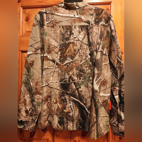SHE Outdoor Apparel Ladies Long Sleeve Realtree Camoflauge Shirt, Size X… - Picture 2 of 7